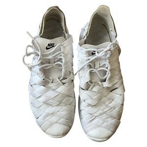 Nike Juvenate Woven sneakers in 9.5 white